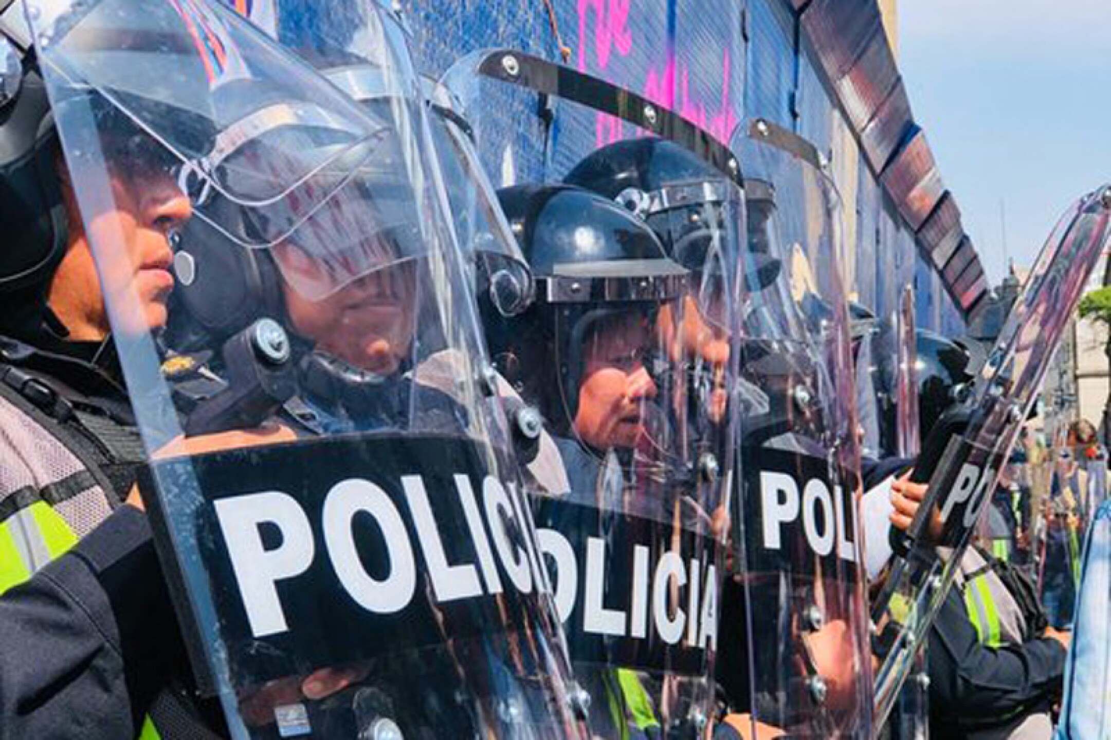 Policia-1