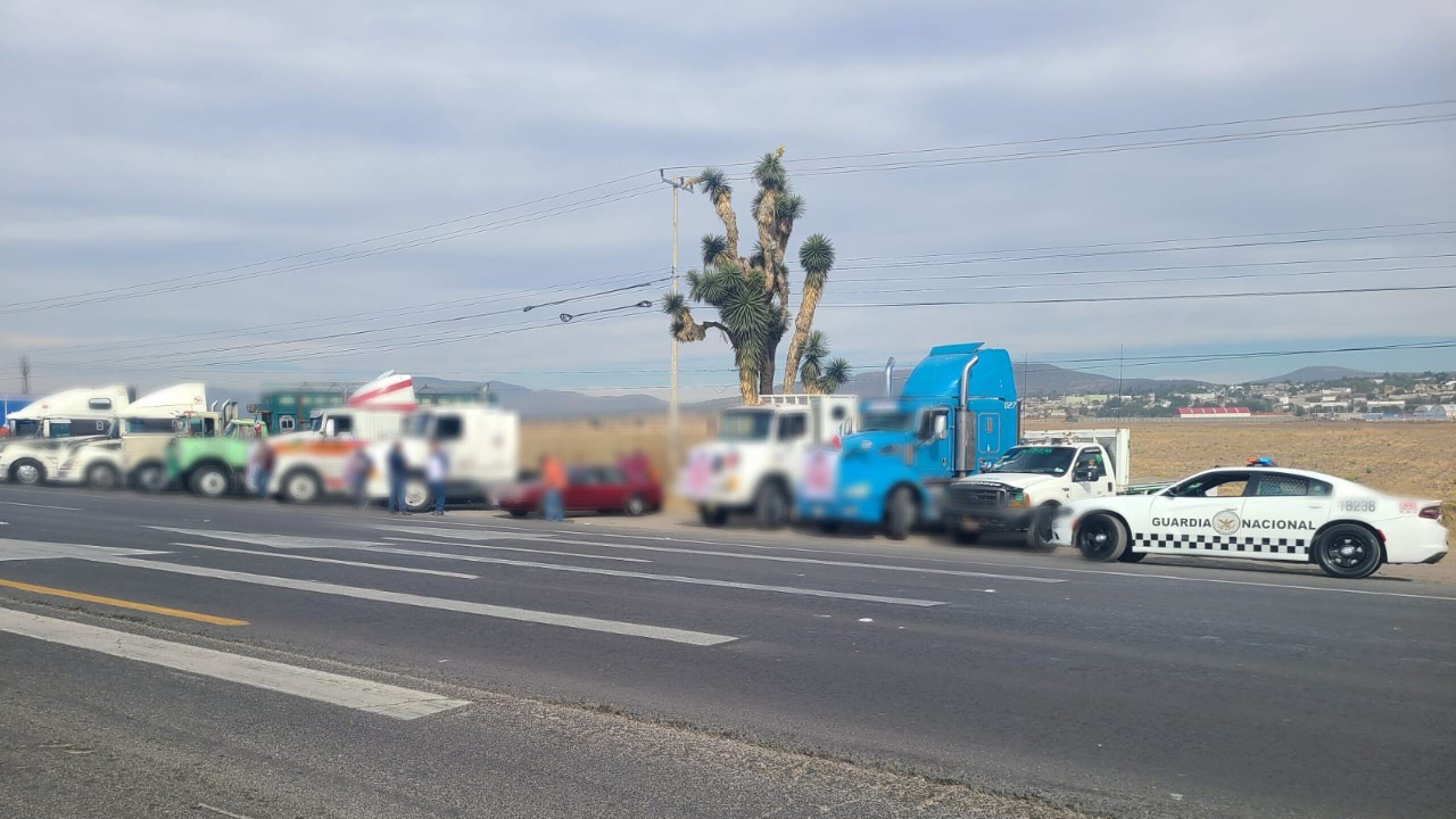 paro-nacional-transportistas-bloqueo-autopista-mexico-pachuca