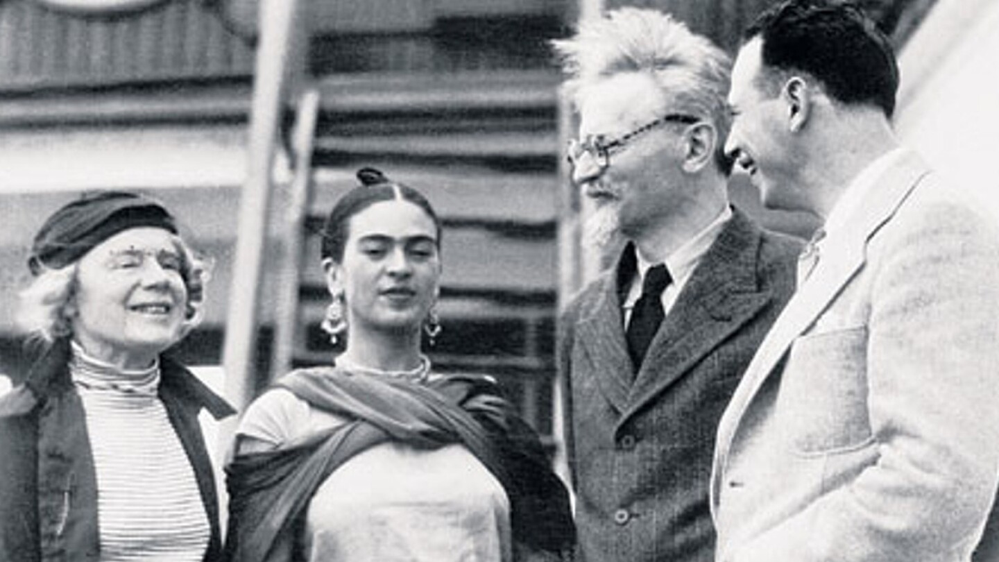 frida-kahlo-leon-trotsky