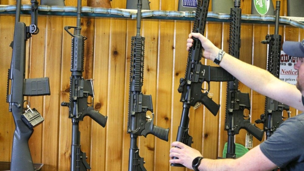 armas semiautomáticas