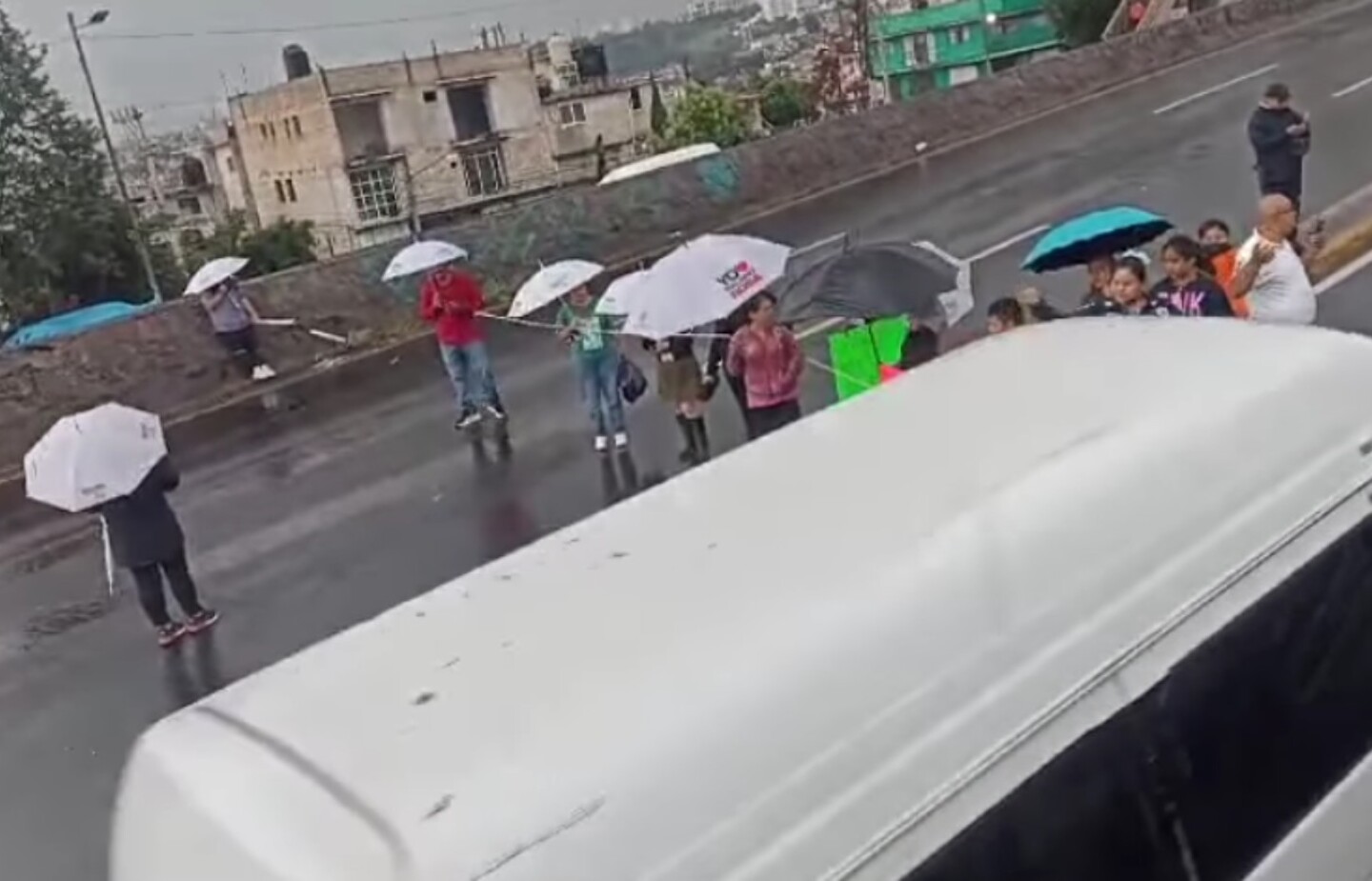 Bloqueo carretera Naucalpan-Toluca