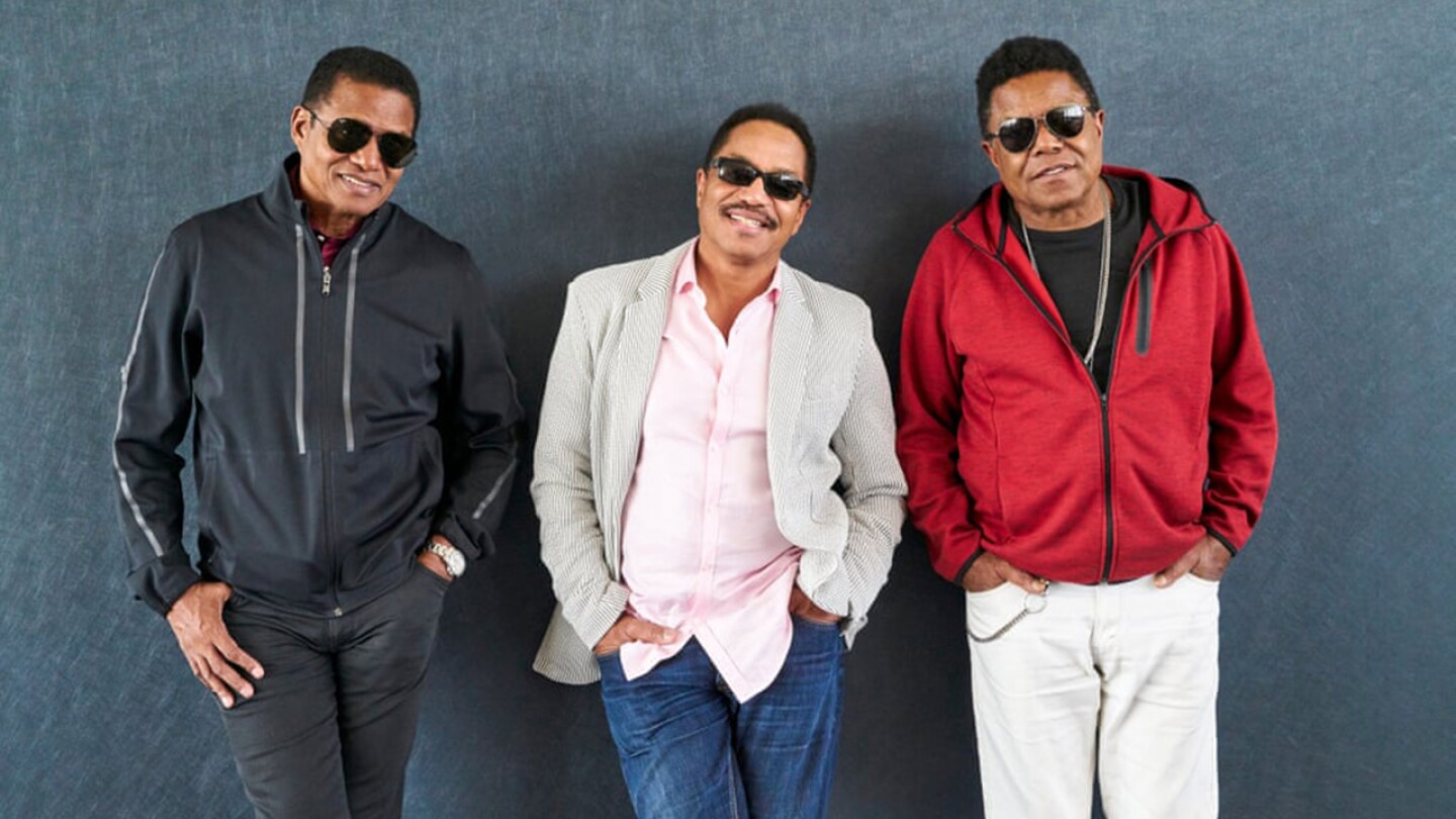 Jackie, Tito y Marlon Jackson