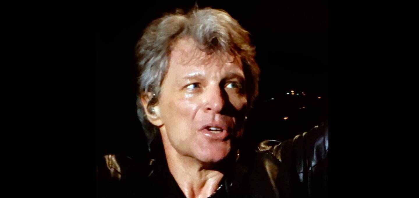 El músico Jon Bon Jovi es premiado como persona del año por los Grammy
