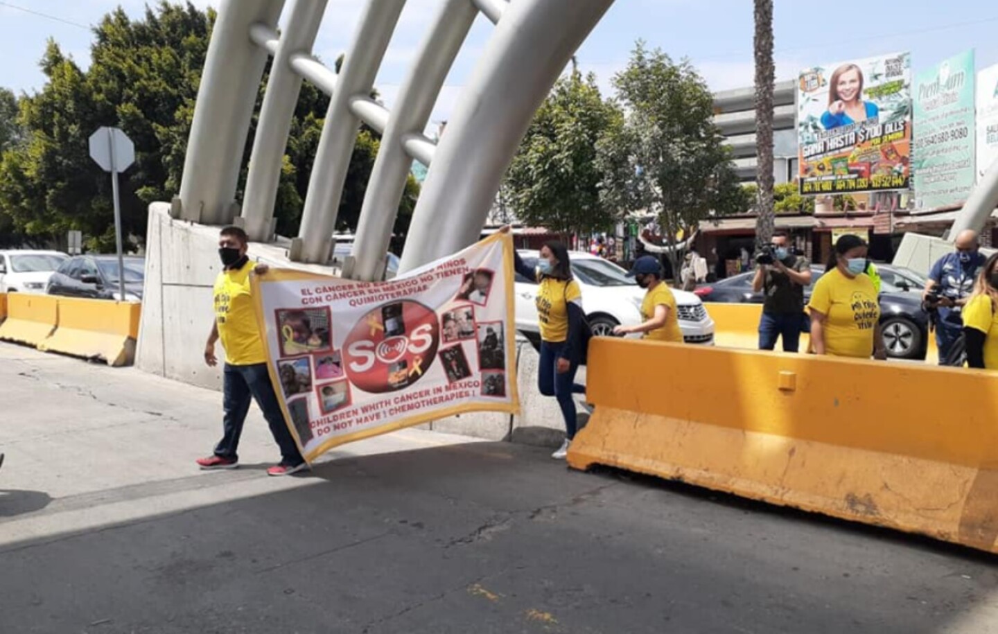 protesta-padres-ninos-cancer-jpg