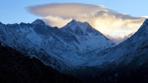 accidente-de-helicoptero-en-el-everest-mueren-5-turistas-mexicanos