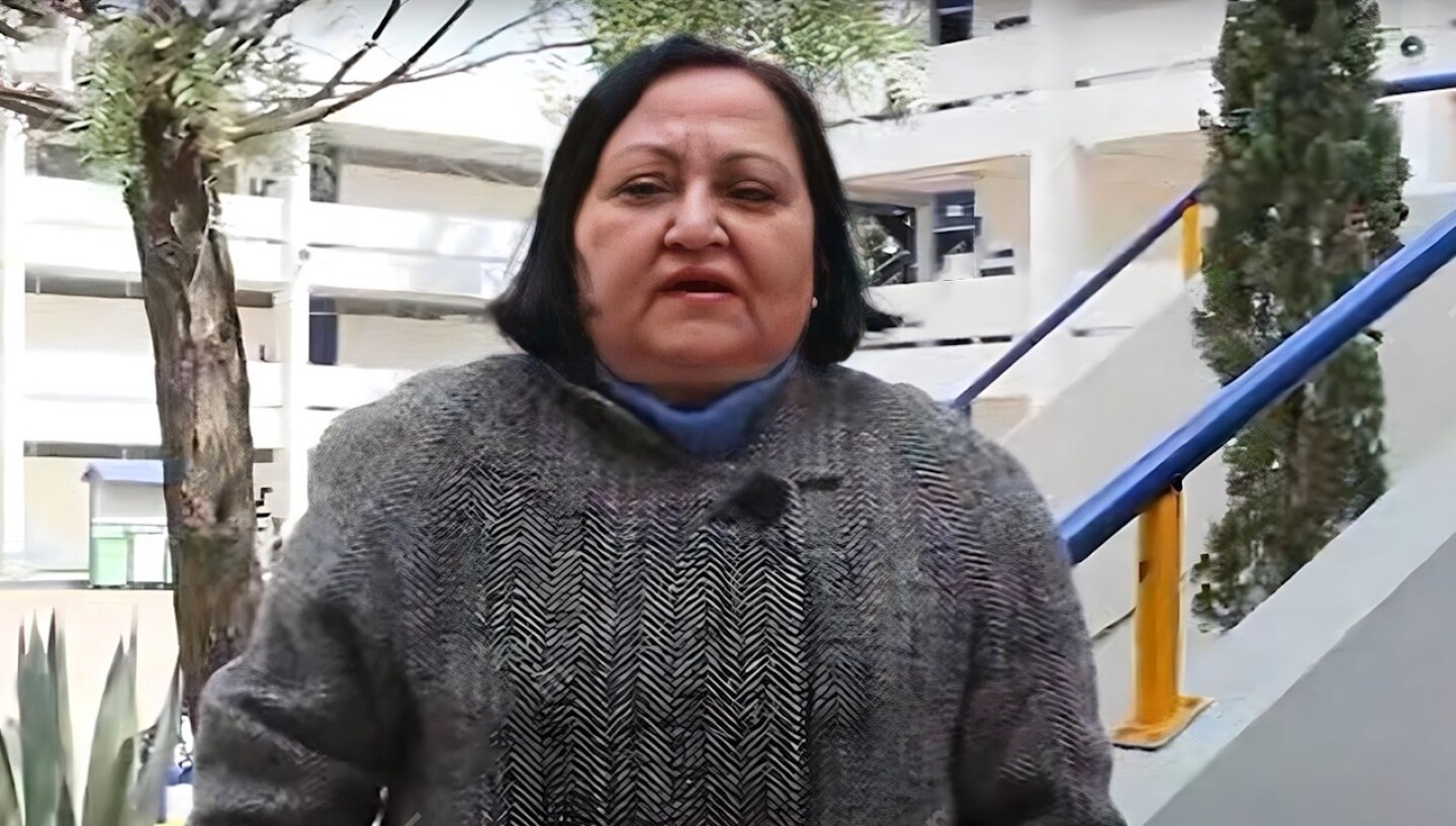 yasmin-esquivel-asesora