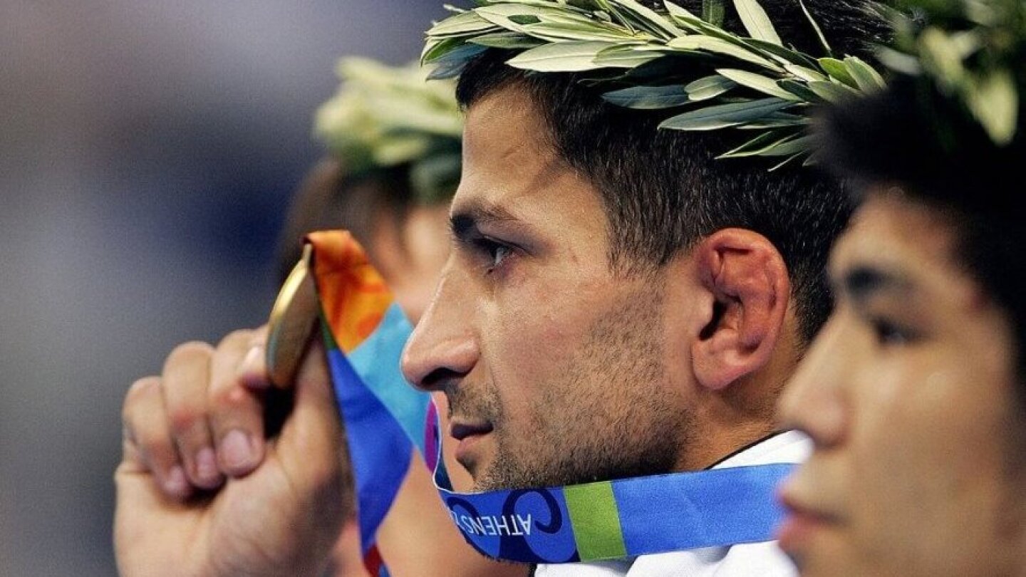 Detienen a medallista olímpico por presunto asesinato múltiple