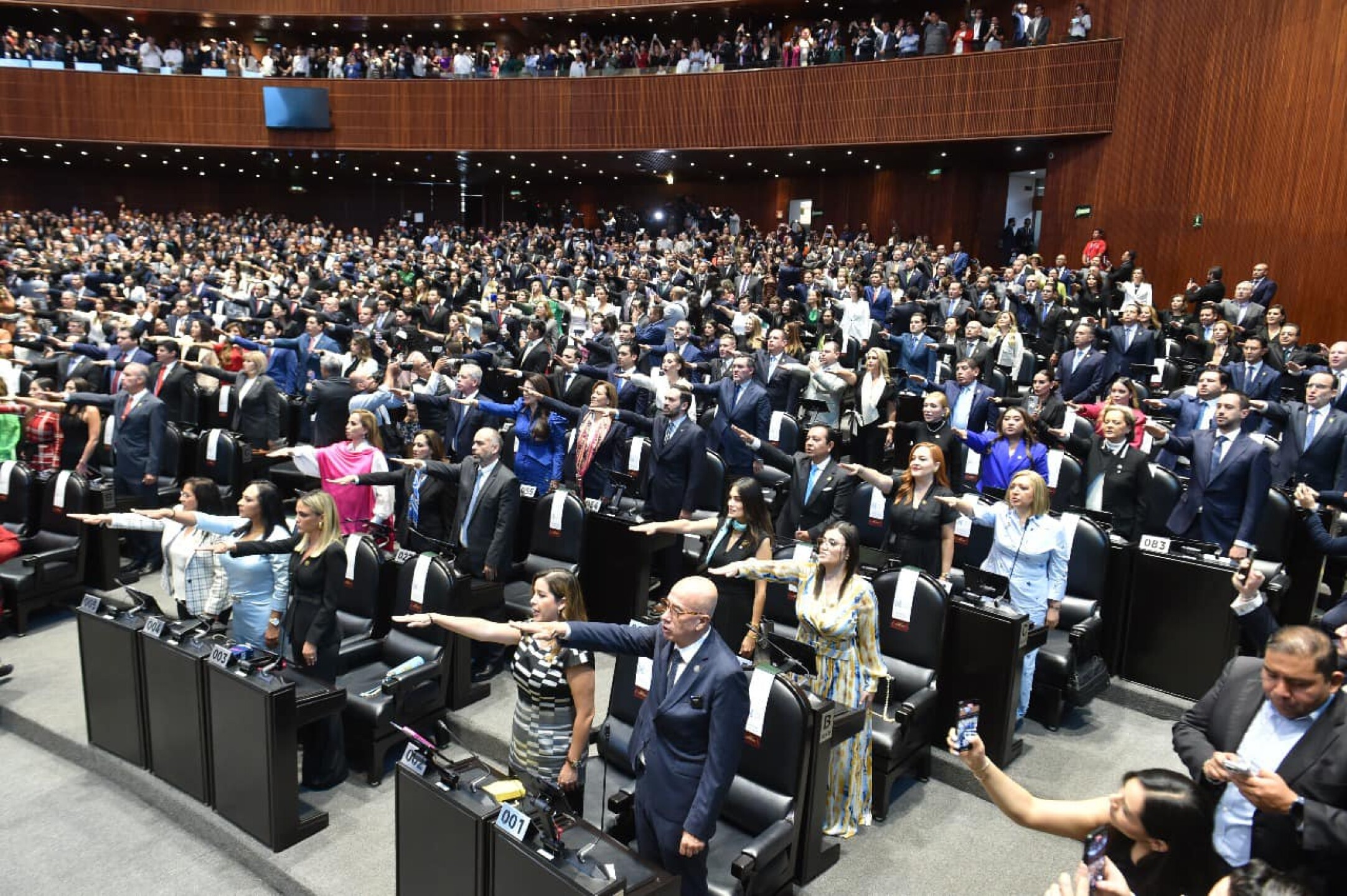 Toma-de-protesta-en-la-Camara-de-diputados