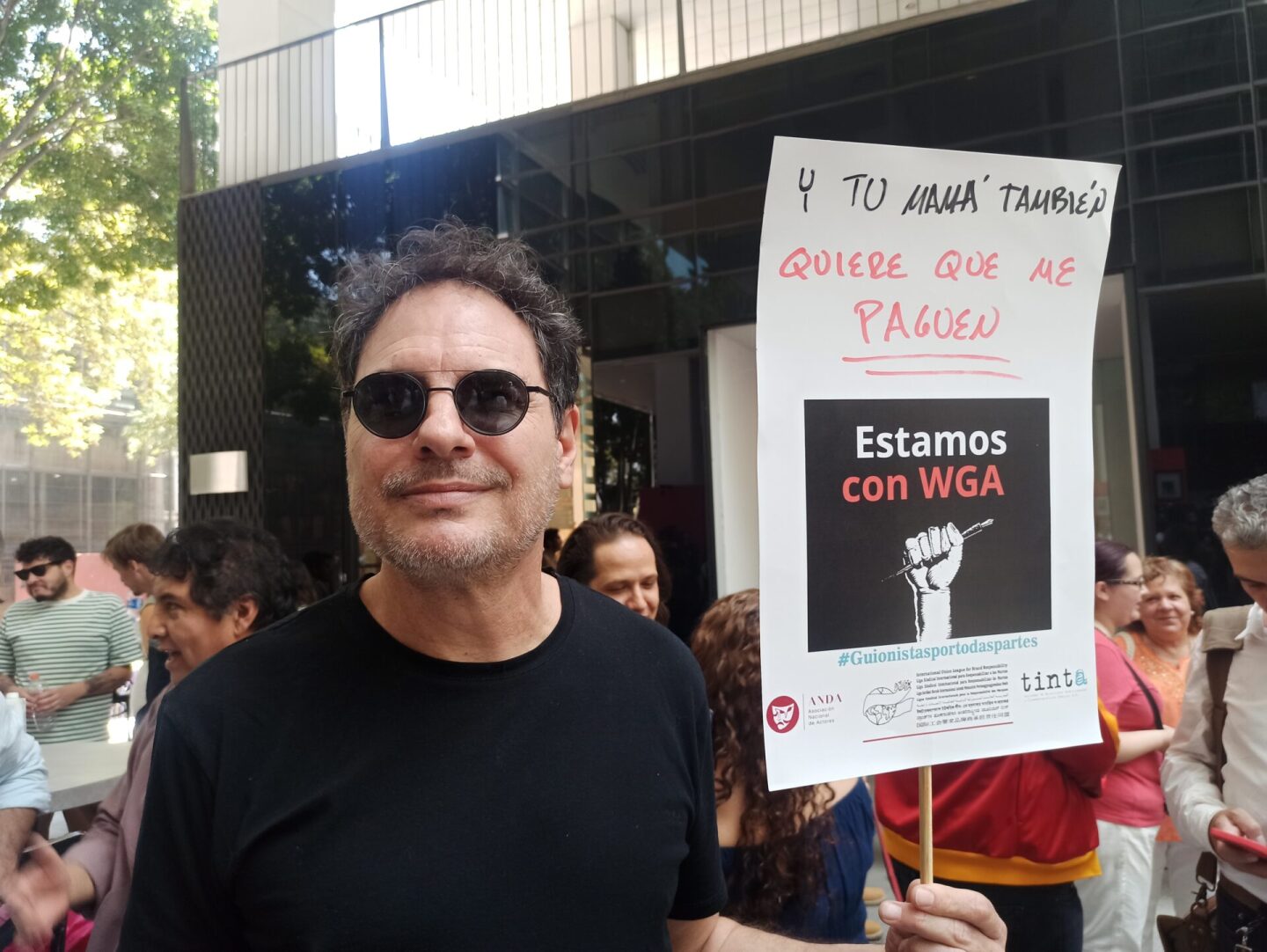 escritores-actores-mexicanos-se-solidarizan-guionistas-eu-1