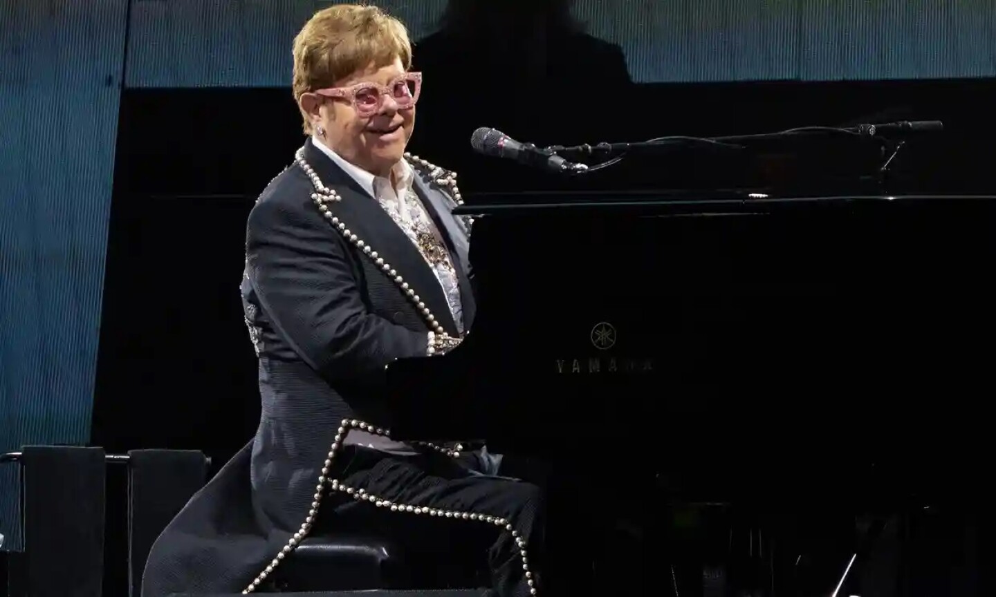 elton_john_deja_twitter