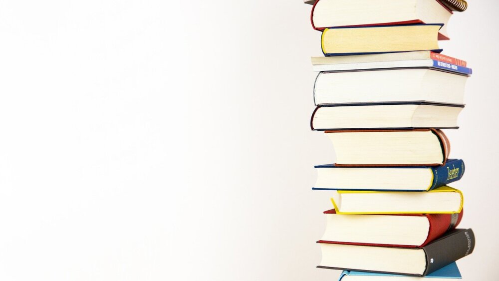 books-g684b33680_1280