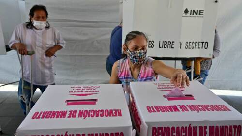 MEXICO-POLITICS-REFERENDUM-VOTE