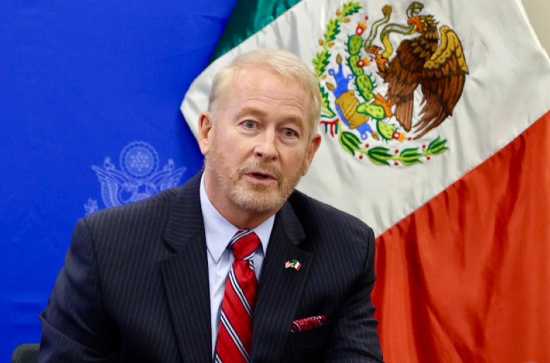 Embajador de Estados Unidos Ronald D. Johnson