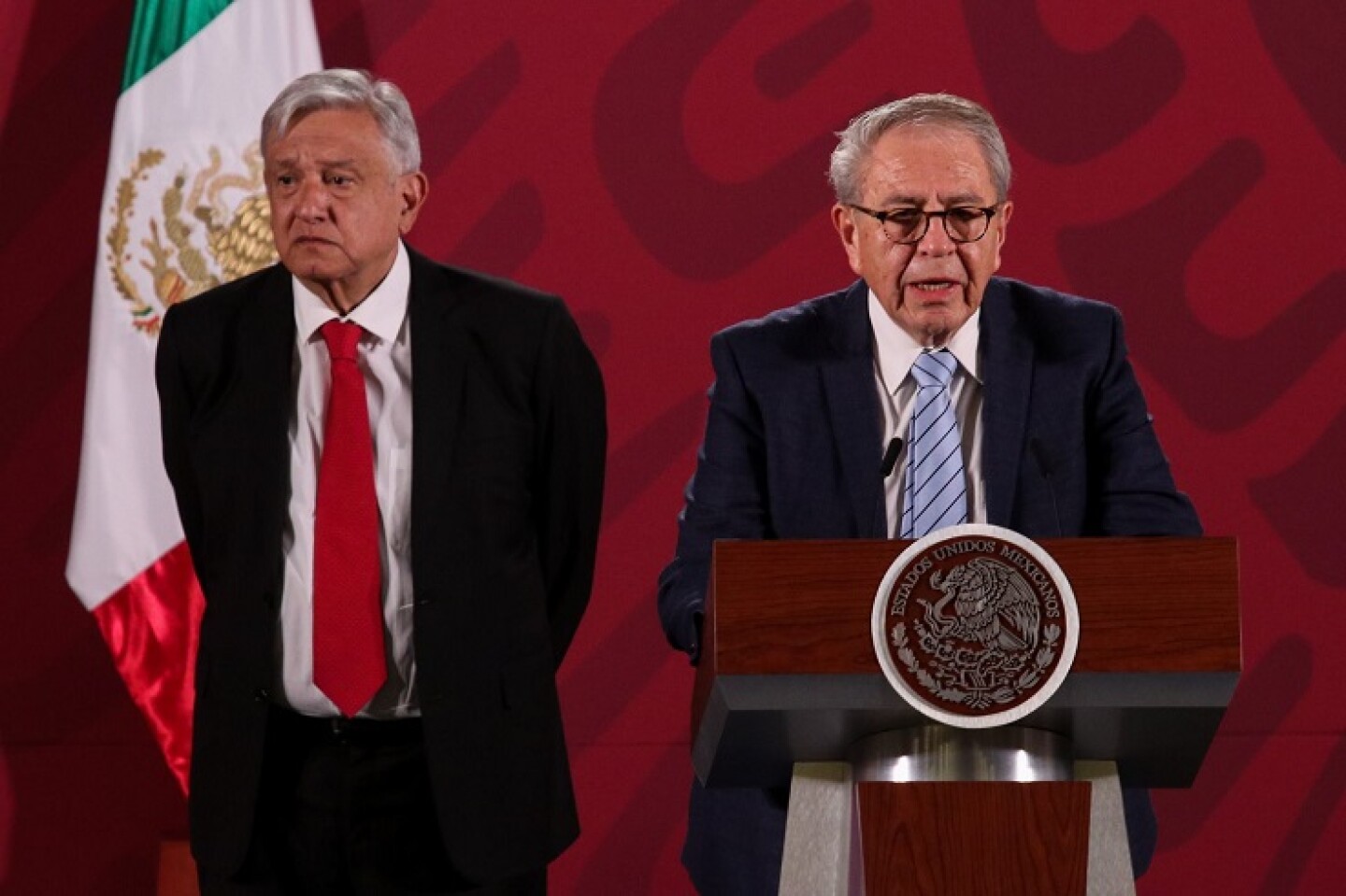 Andrés Manuel López Obrador, presidente de México, y Jorge Alcocer, secretario de Salud, durante la conferencia de prensa matutina con el tema del sector salud.