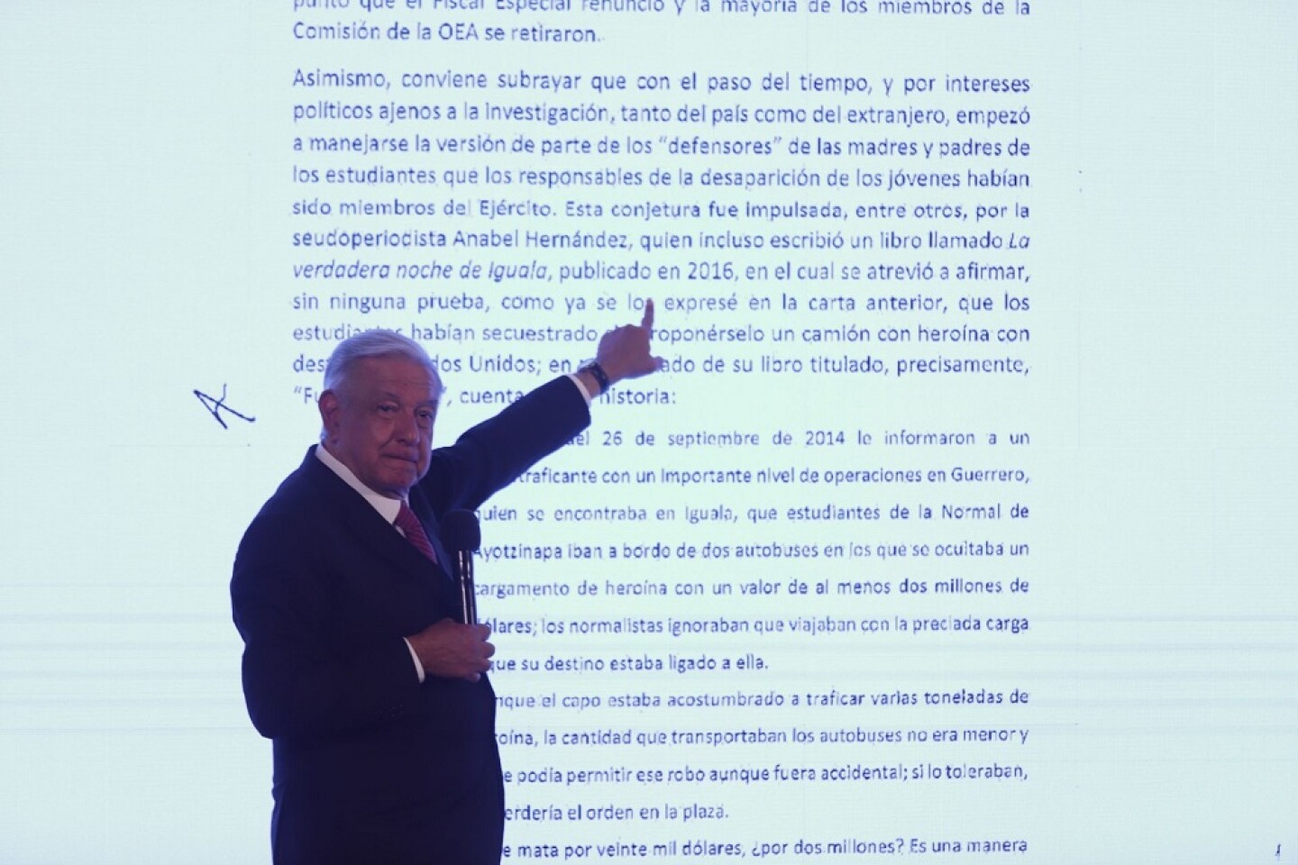 ayotzinapa Mañanera AMLO-5