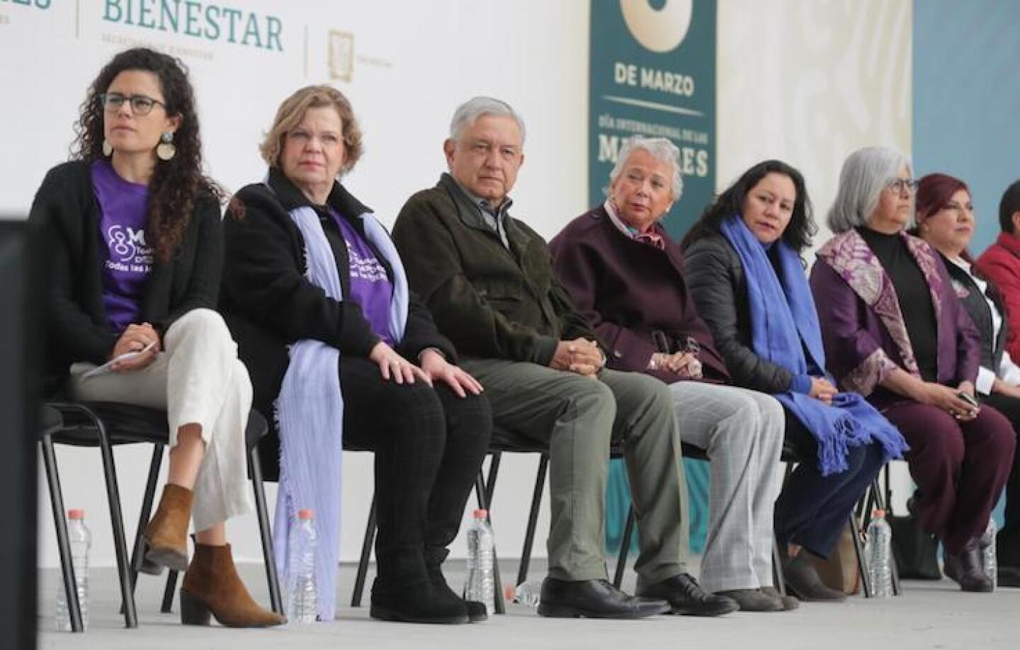 ejecentral_amlo_mujeres