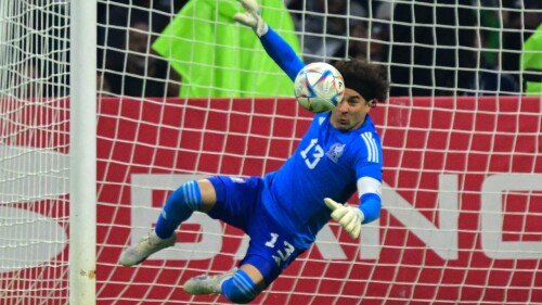 abucheos-a-memo-ochoa