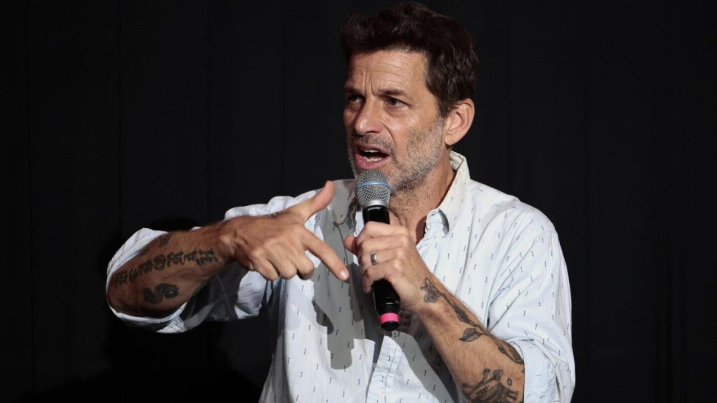 zack_snyder_ufc.jpg