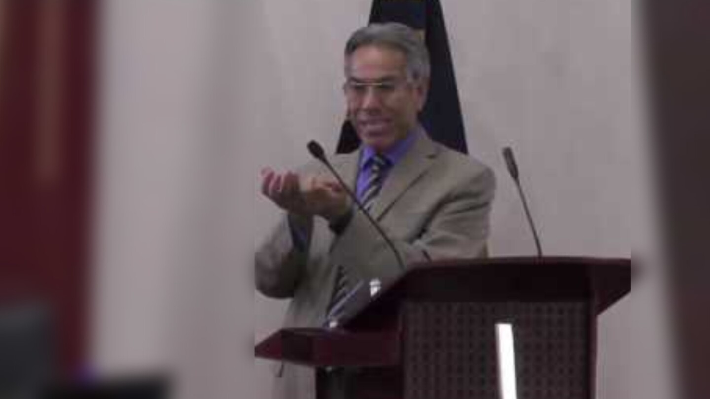 enrique gonzález estafa maestra