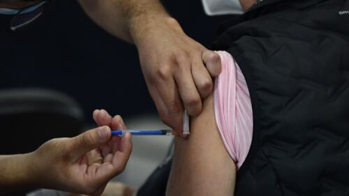 vacuna-de-refuerzo-leon-40-a-49-anos