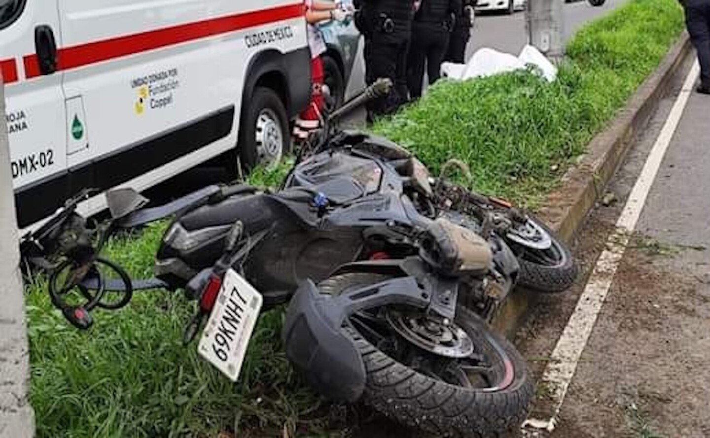 accidente-en-rio-san-joaquin-motociclista-murio-en-choque