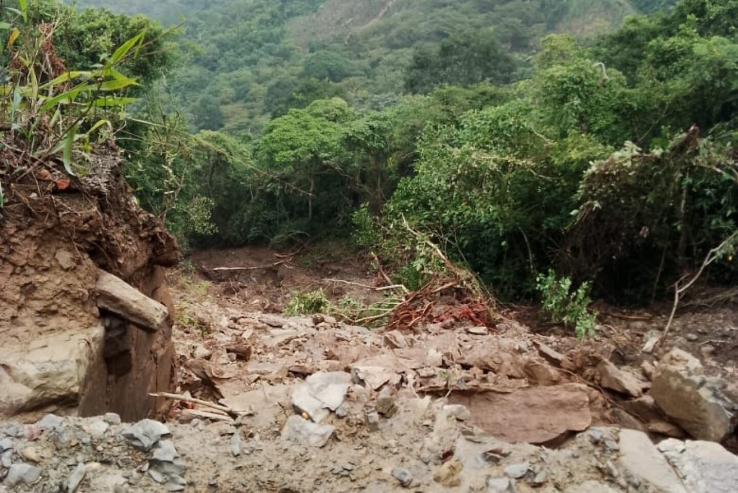 zona de desastre región Otomí-Tepehua