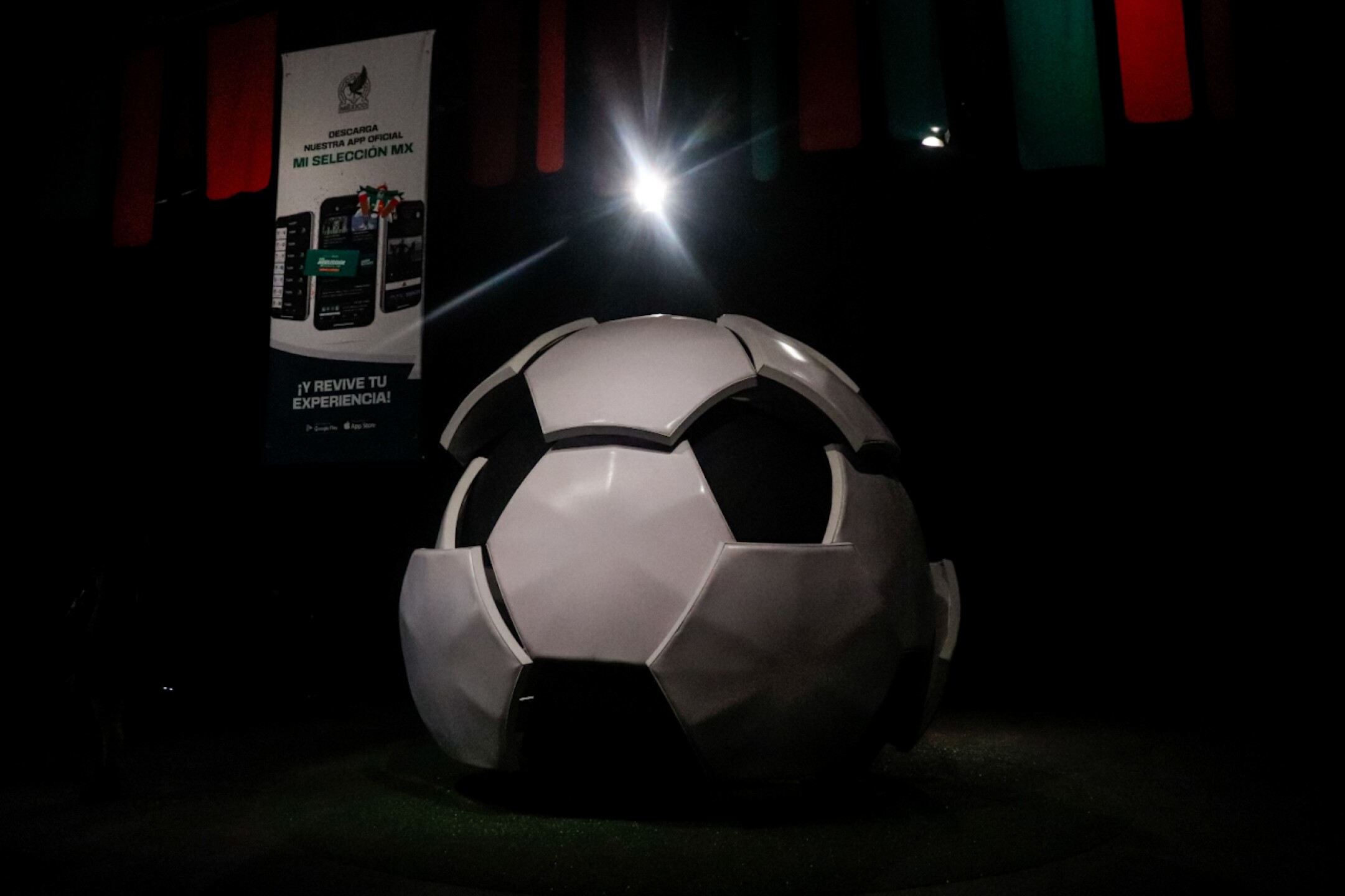 Seleccion-mexicana-experiencial-inmersiva-palacio-de-los-deportes-8