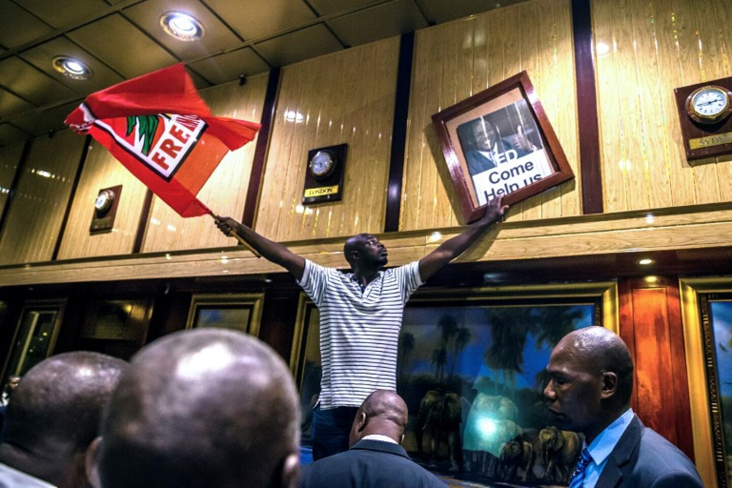 ZIMBABWE-POLITICS-RESIGNATION