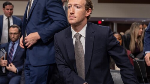 Mark Zuckerberg b