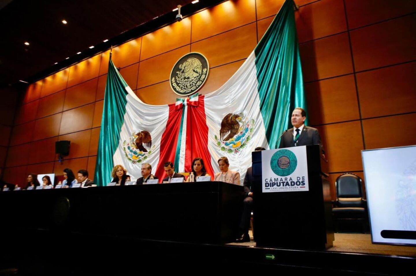 avanza-la-digitalizacion-gubernamental-eruviel-avila-destaca-reforma-para-simplificar-tramites