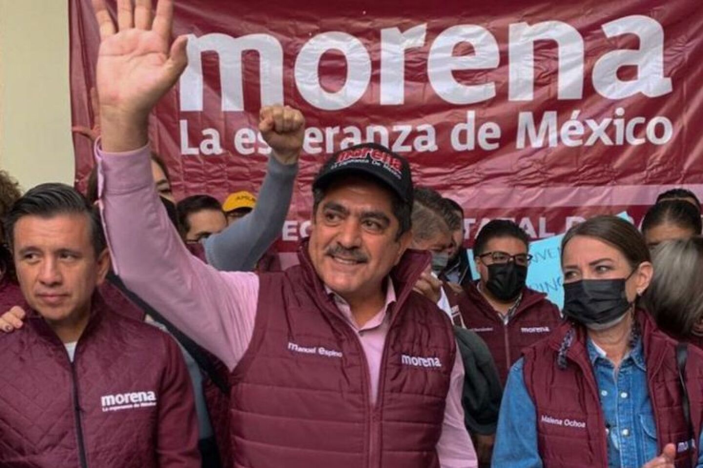 El político Manuel Espino Barrientos dejó temporalmente el cargo de Comisionado del Servicio de Protección Federal (SPF), que venía desempeñando desde febrero de 2020, para contender por la candidatura del partido Morena a la gubernatura de Durango