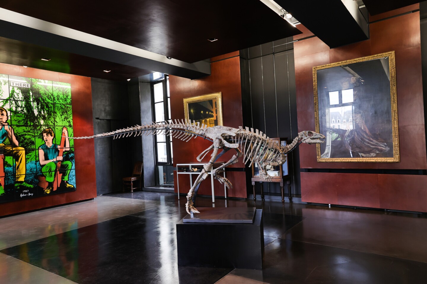 Se subasta en París un dinosaurio de 150 millones de años muy bien conservado