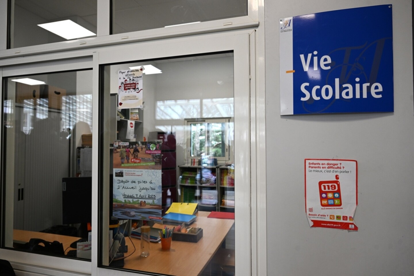 alumno-apuñala-de-muerte-a-maestra-de-español-en-francia
