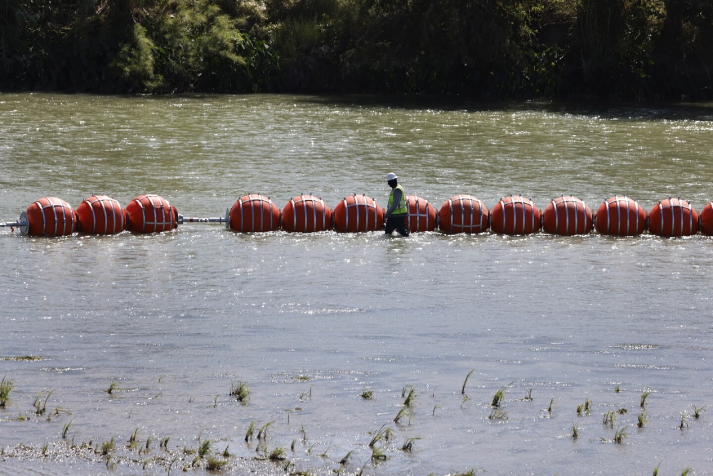 texas-boyas-barrera-marina-migrantes
