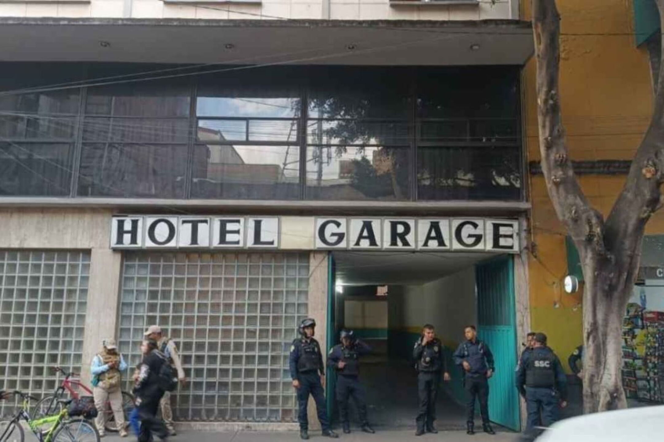 caen-dos-hombres-tras-asalto-a-mujer-extranjera-en-hotel-congreso-del-centro-historico-de-cdmx