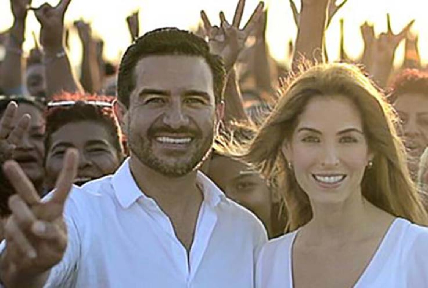 ESPOSA-DE-YUNES-MÁRQUEZ