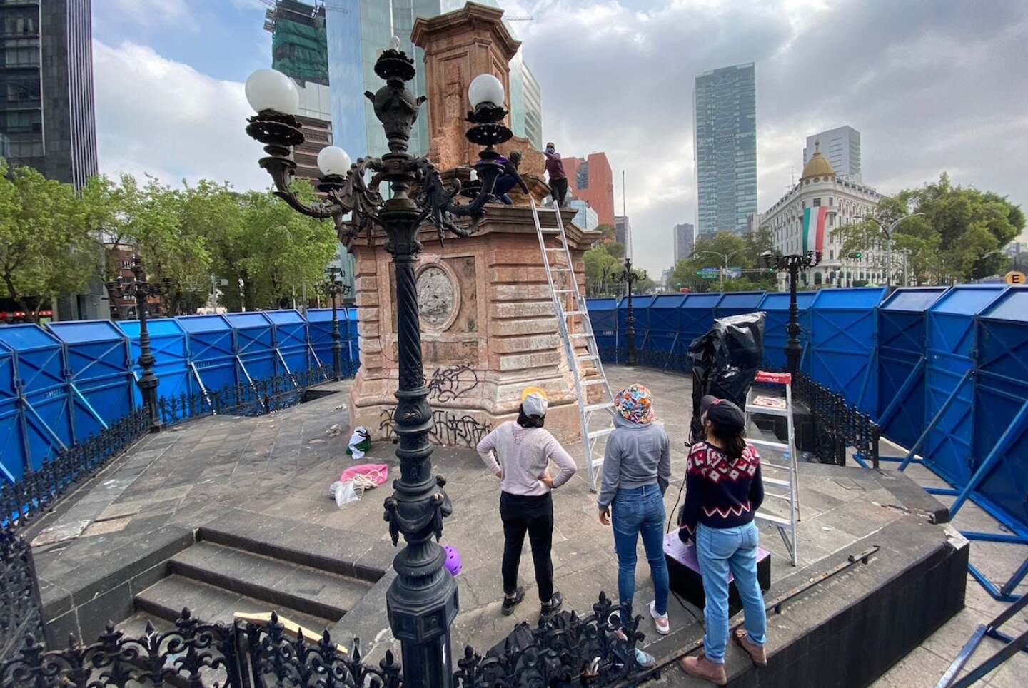 glorieta-mujeres-luchan