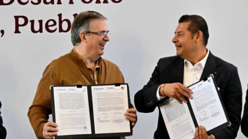 Marcelo Ebrard en Puebla.jpg