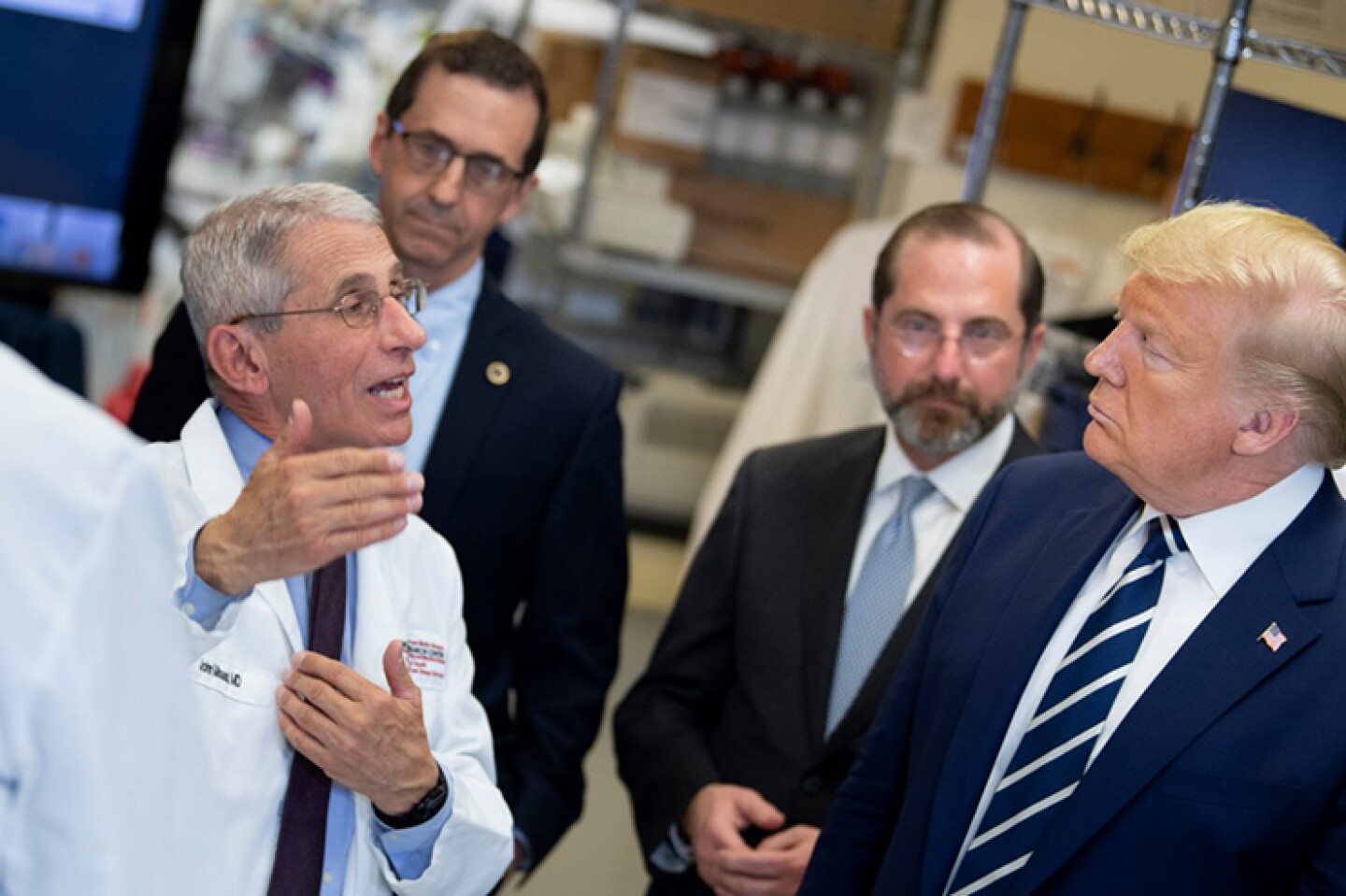 Trump visits National Institute of Health after US coronavirus deaths