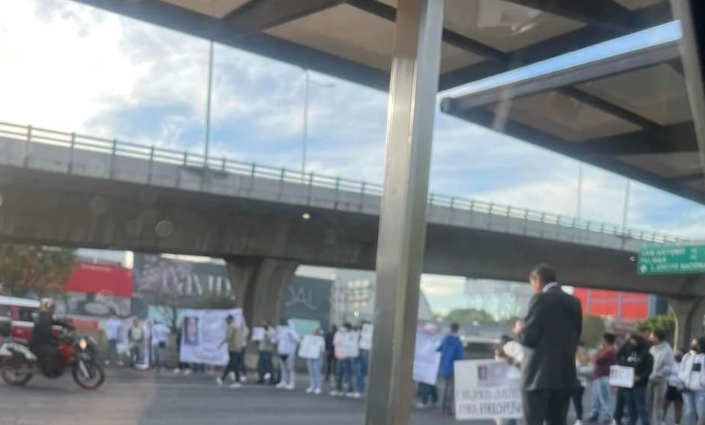 bloqueo-en-periferico-norte-hoy-manifestacion-en-parque-naucalli