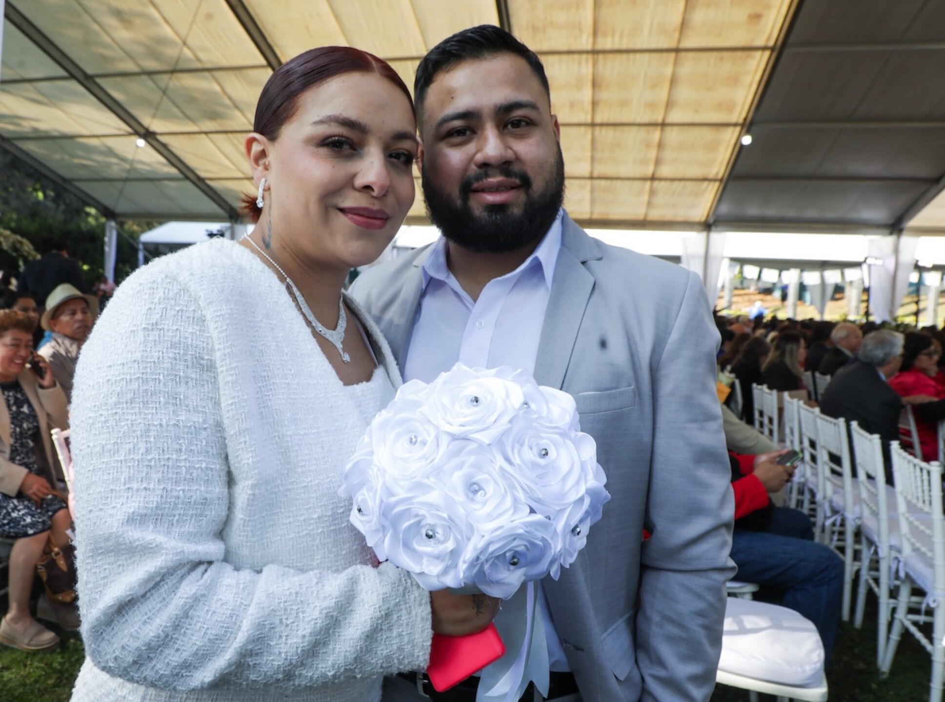 Decenas de parejas dijeron "Sí , acepto" este día de San Valentín