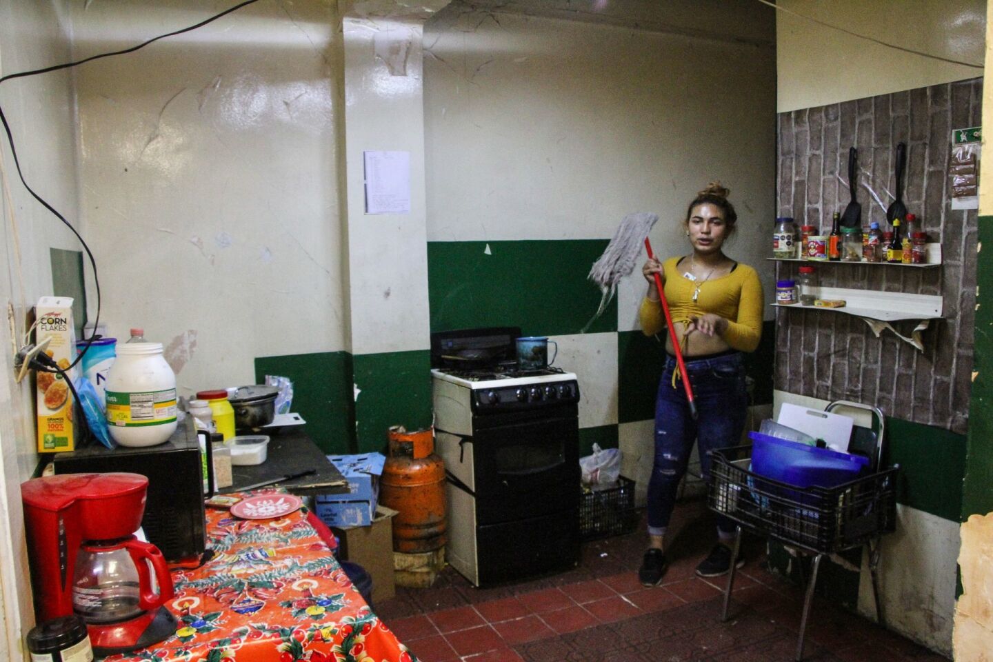 Aspectos de una de las cocinas del Albergue Casa de Colores para mujeres trans.