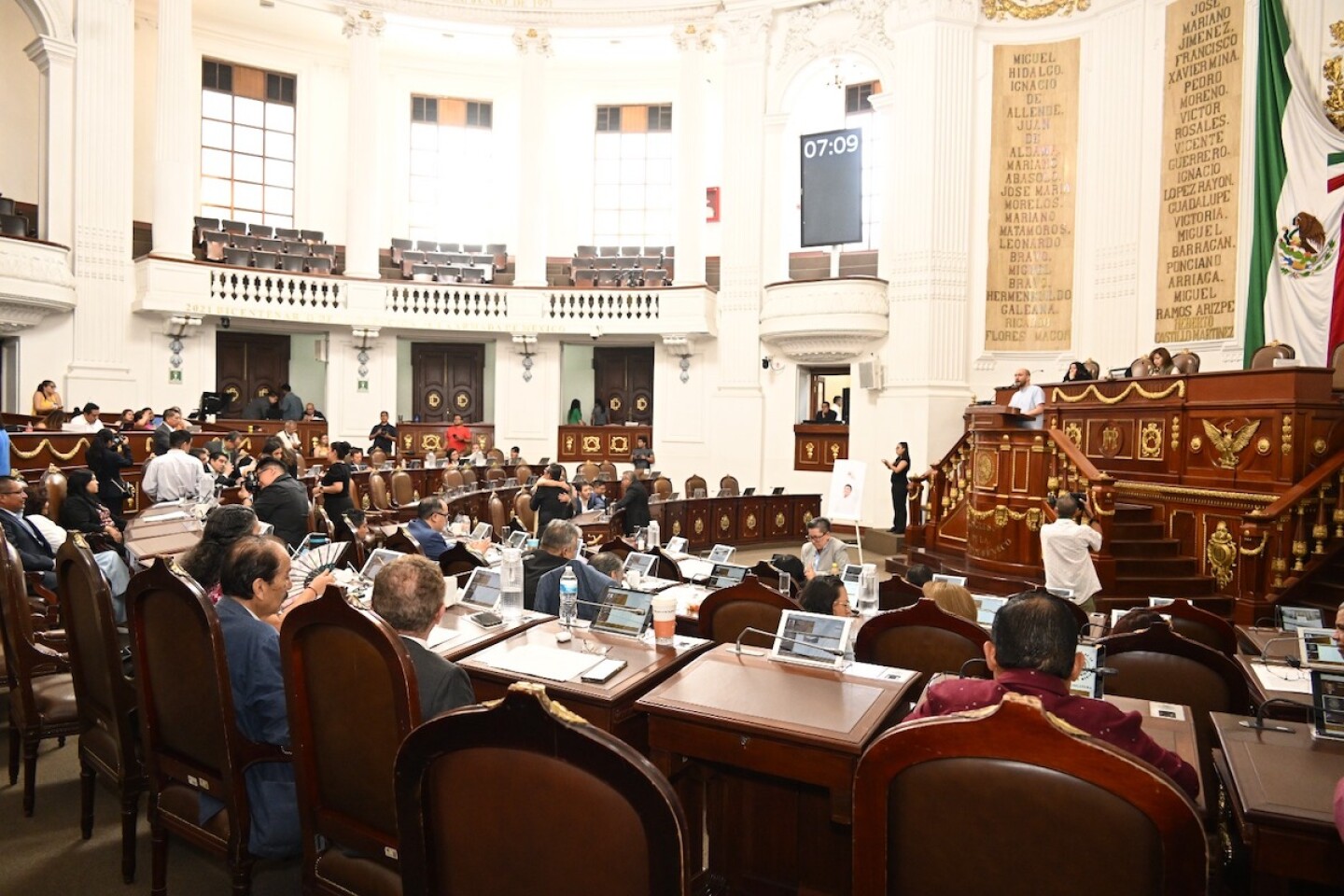 derechos de las mujeres en la capital