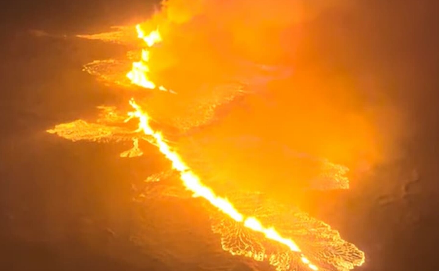 Erupción del volcán islandés provocará crisis de vuelos, cuánto duraría