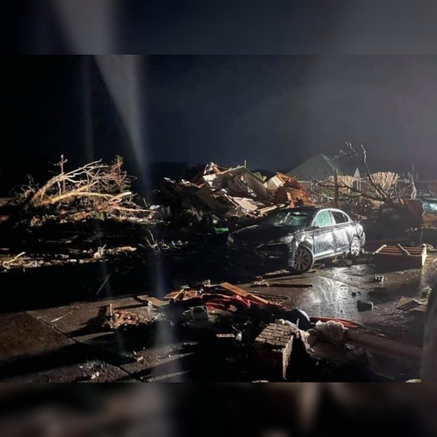 Tornado deja tres muertos en Carolina del Norte