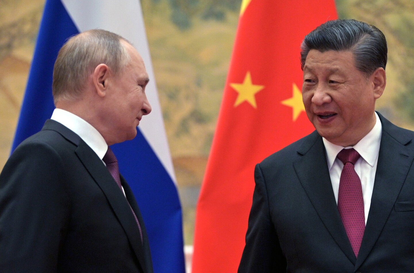 Rusia niega haber pedido ayuda militar a China