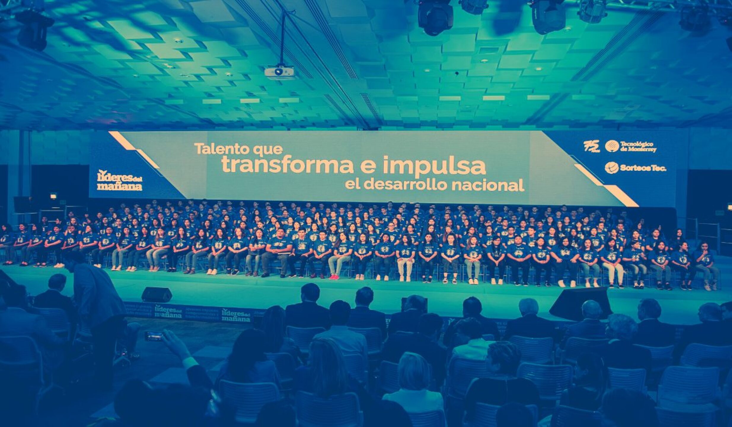 tec-monterrey-mejor-rankeada.jpg