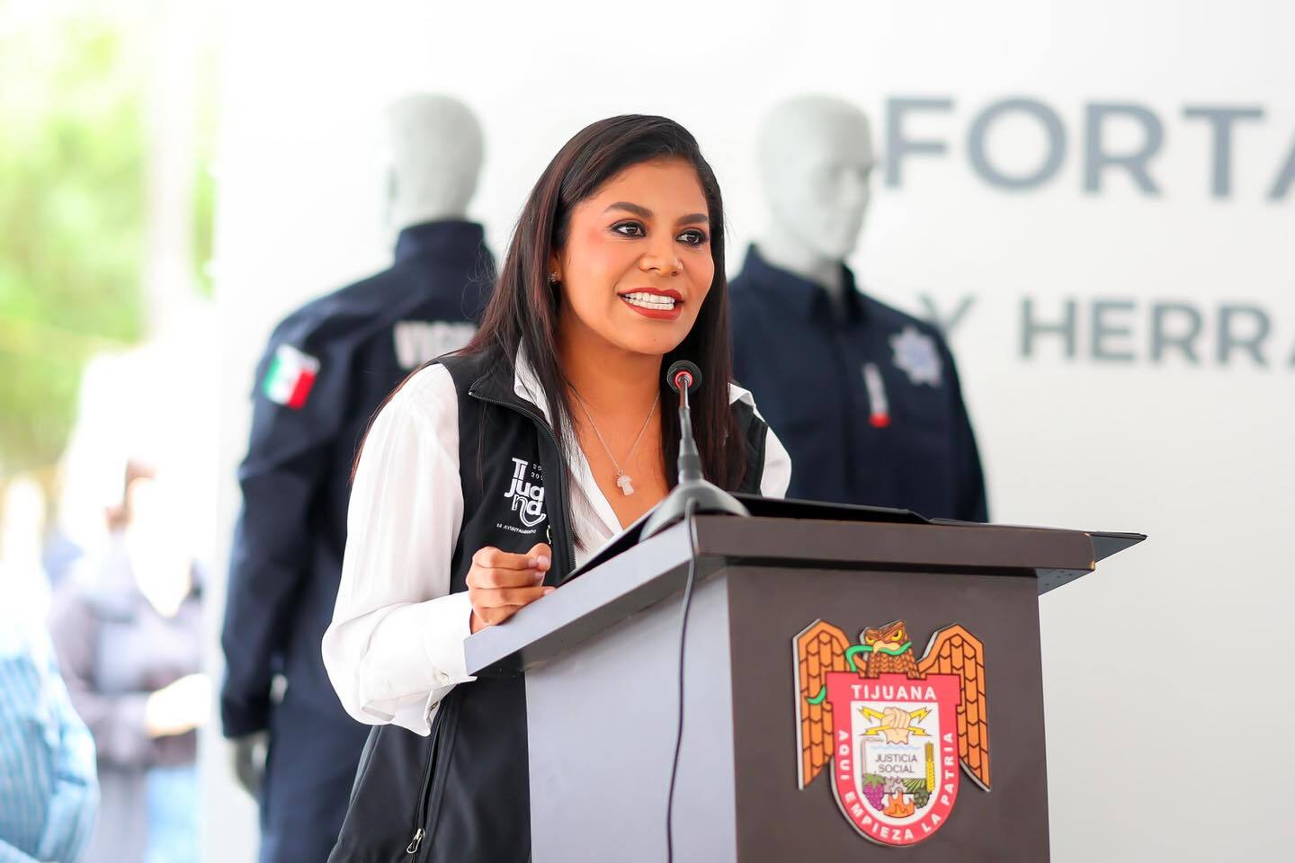 Monserrat Caballero.jpg