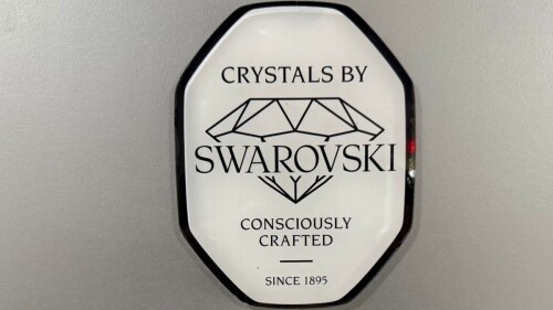 Audífonos Motorola Swarovski.jpg