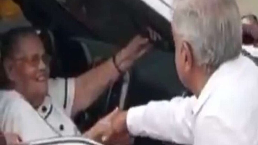 amlo-mama-chapo